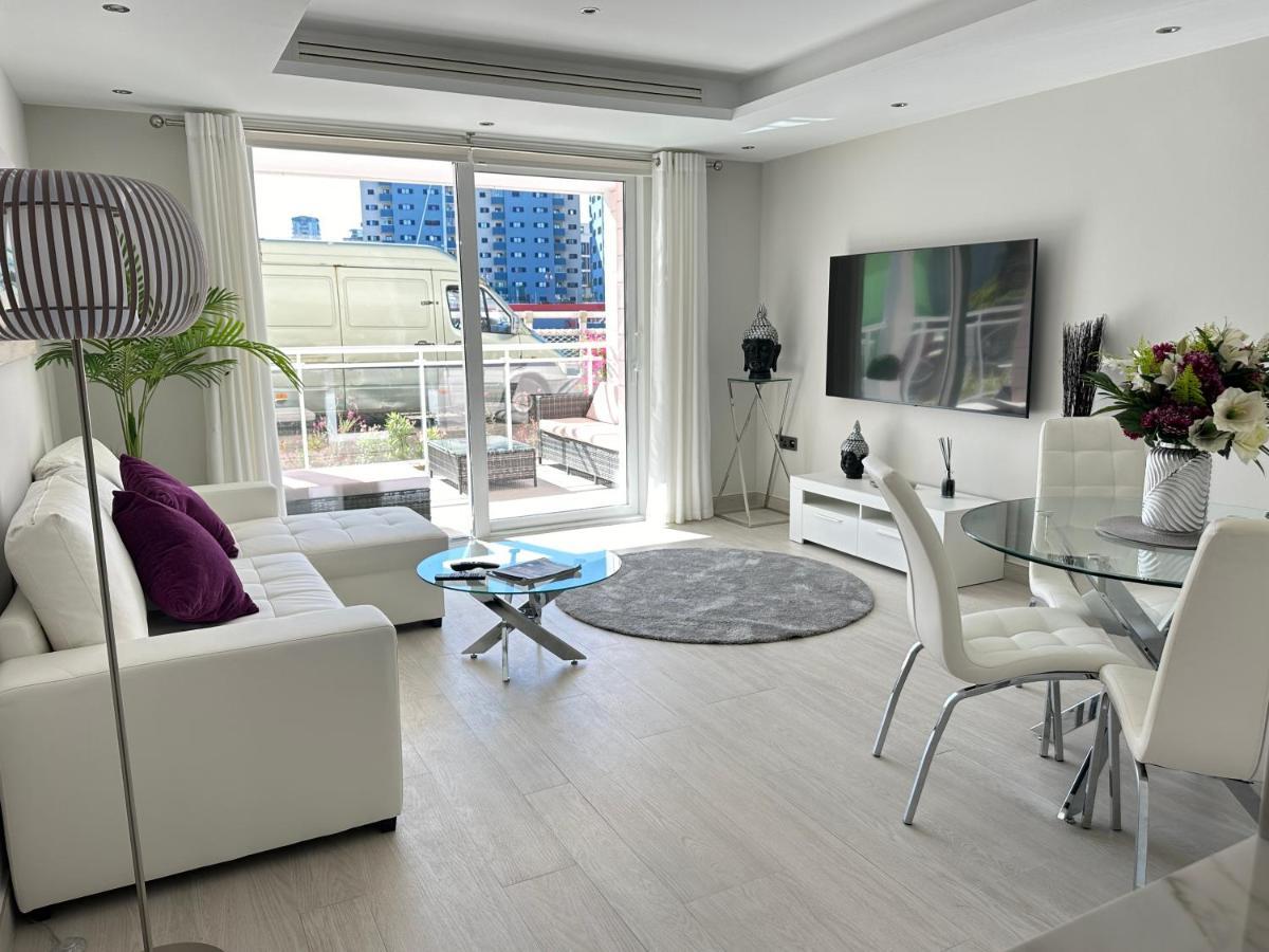 Marina Club - Luxury Apartment In Ocean Village Gibraltar Exterior photo