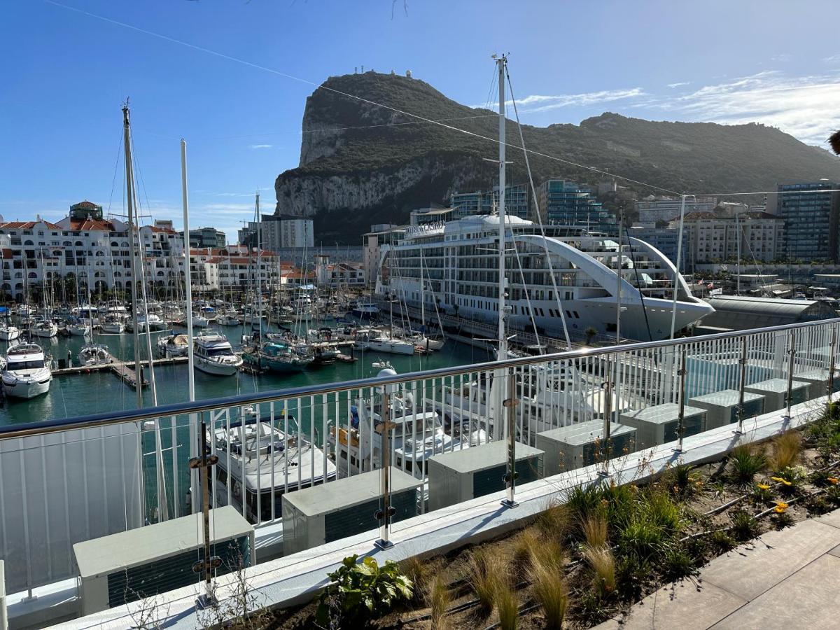 Marina Club - Luxury Apartment In Ocean Village Gibraltar Exterior photo