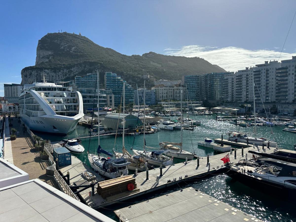 Marina Club - Luxury Apartment In Ocean Village Gibraltar Exterior photo